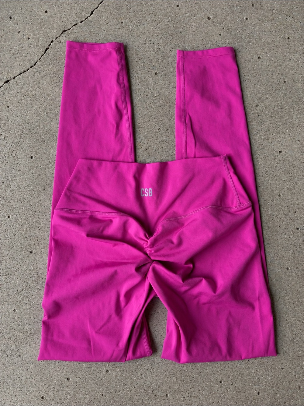CSB Bright Pink Seamless Front Scrunch Butt Leggings